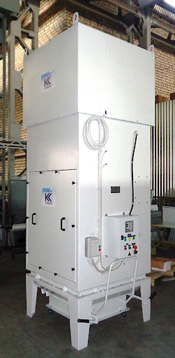 Промышленные пылеуловители серии УВП-СТ-М-ФКИ с системой самоочистки и вентилятором